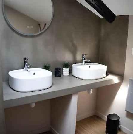 Apartment L'elegant Climatise A 300m Du Theatre Antique Orange (Vaucluse)